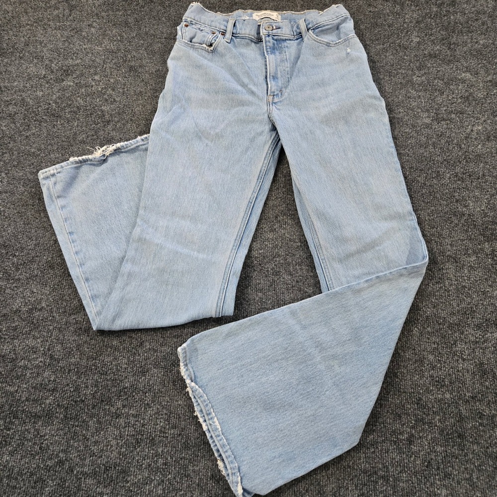 Abercrombie The 70s Vintage Flare Ultra High Rise Blue Light Wash Sz 27 BohoChic